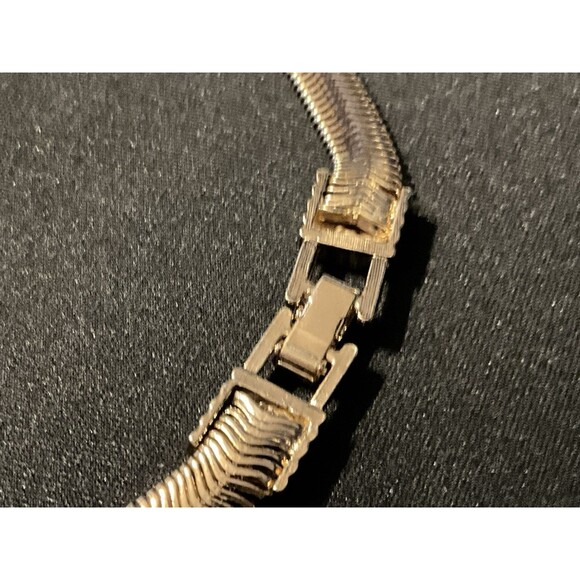 Vintage Parklane 16in Choker Gold Tone Enamel Rhinestone - Picture 4 of 6